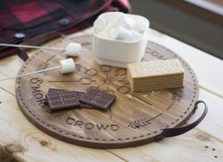 5 Campfire Comforts to Wrap Up Summer S'mores a Crowd tray by Timbr