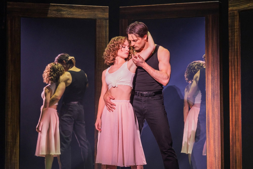 Annaleze Starzec and Blake Zelesnikar as Baby and Johnny